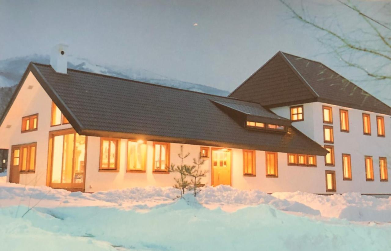 Bed and Breakfast The Joint Hakuba Exterior foto